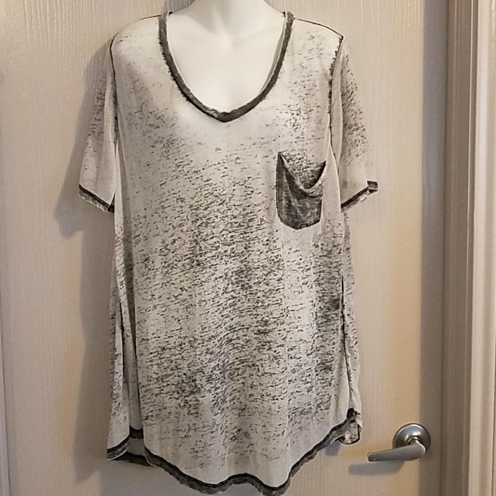 BOZZOLO - Plus size distressed blouse / tee 3x